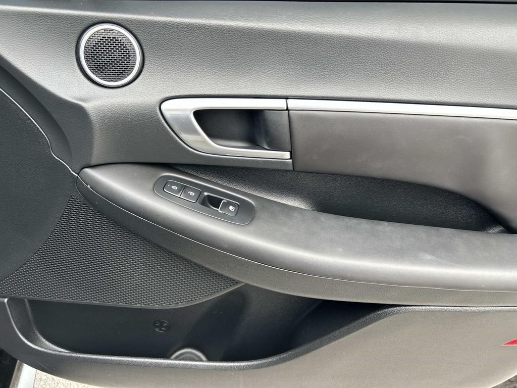 Certified Used 2023 Onyx Black Hyundai SEL image 24