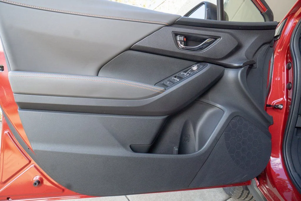 New 2026 LITHIUM RED PEARL Subaru Limited image 7