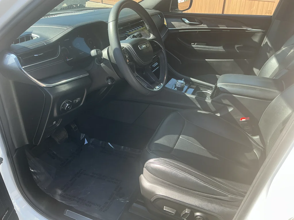 2023 Jeep Grand Cherokee L Overland - Photo 11