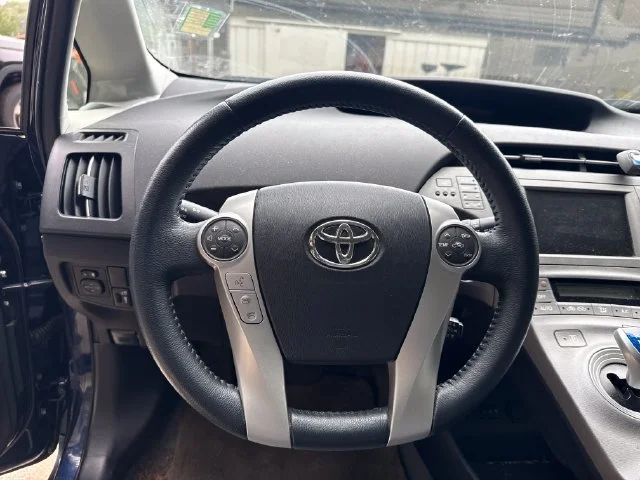 Used 2015 Nautical Blue Metallic Toyota Four image 16