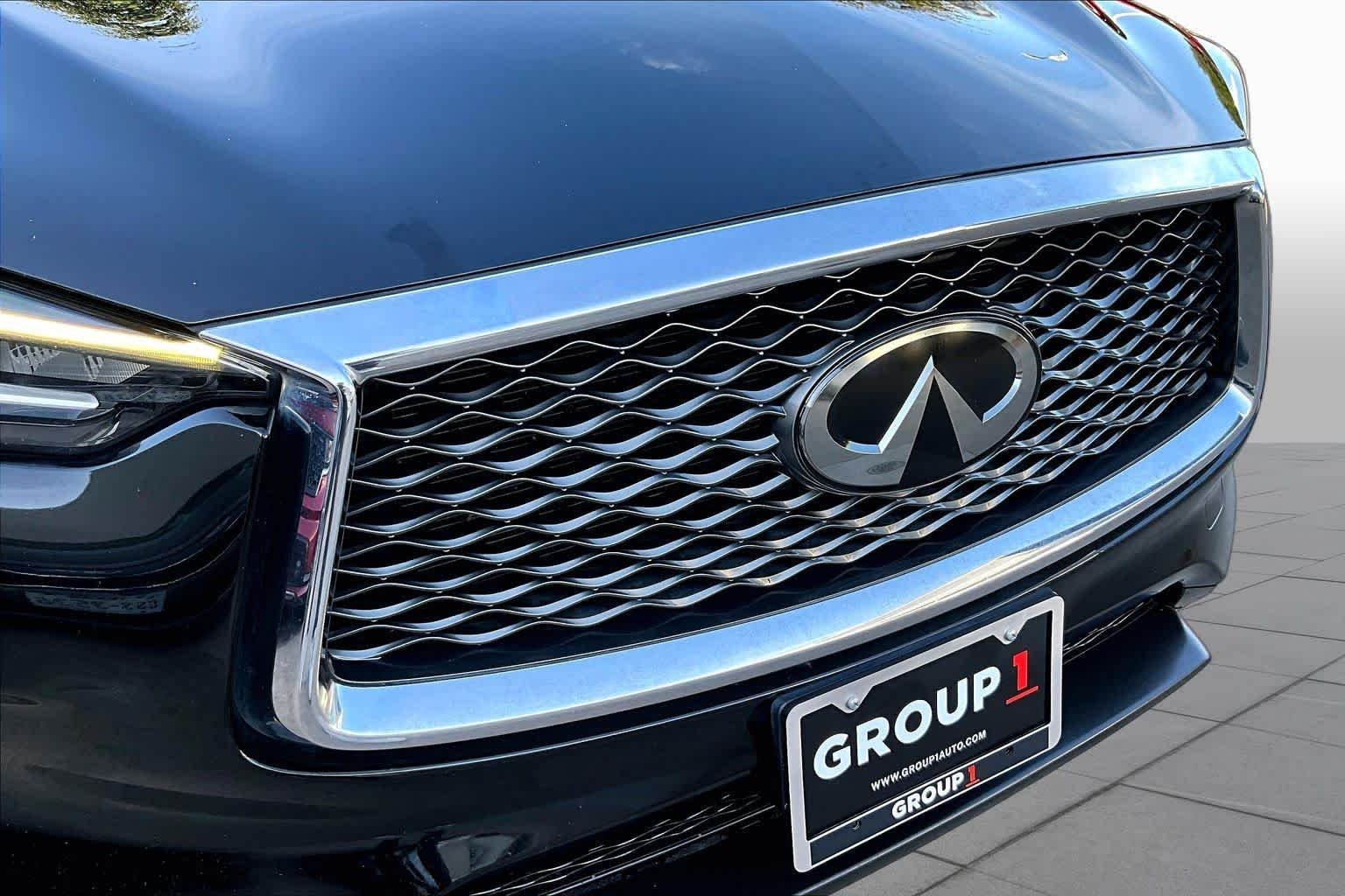 Used 2022 Black Obsidian INFINITI LUXE image 30