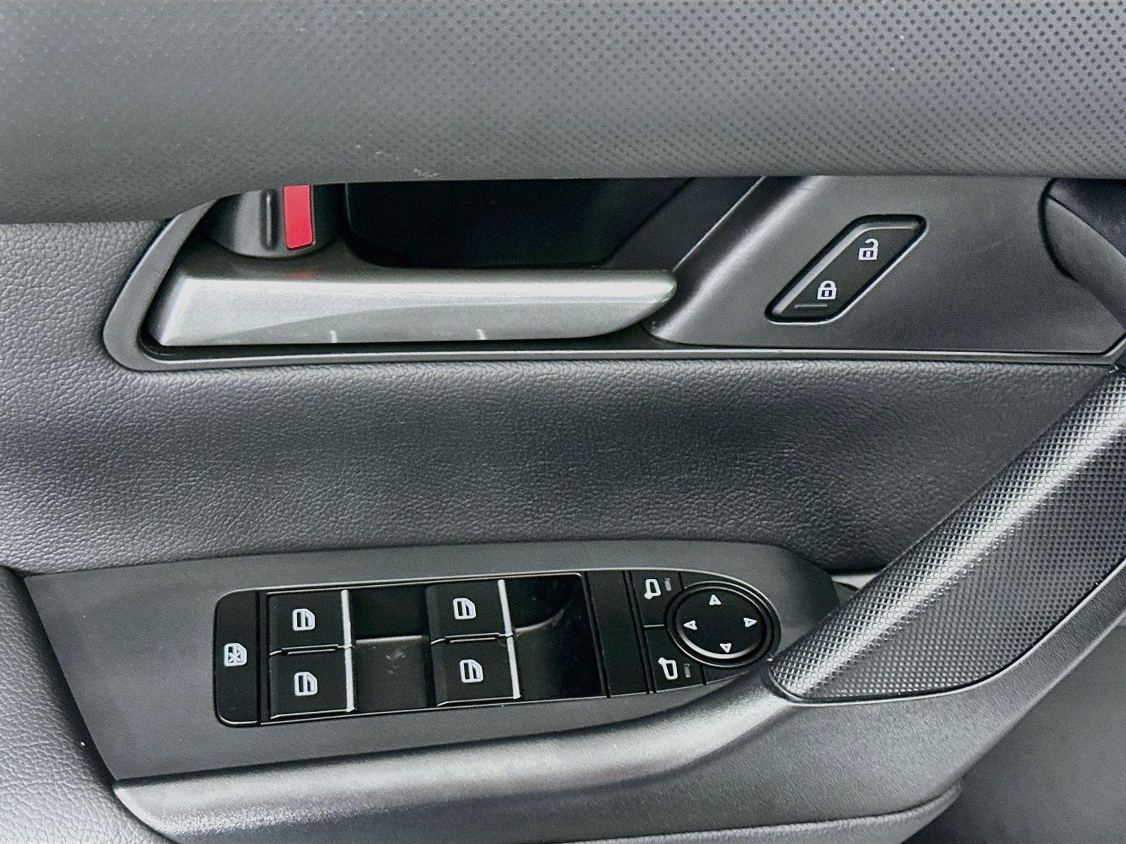 Certified Used 2024 Pearl Mazda 2.5 S Select Package image 18