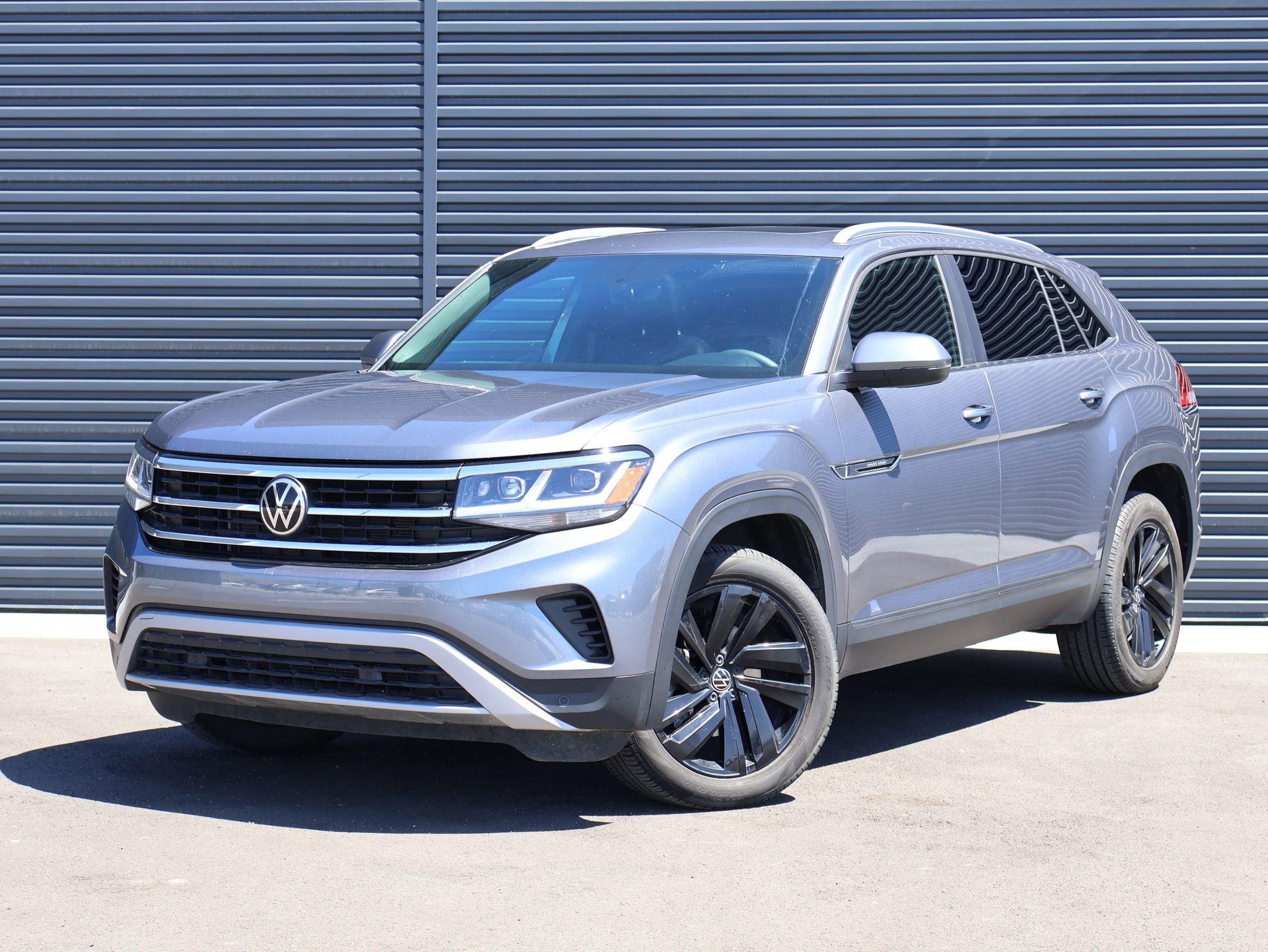 2022 Volkswagen Atlas Cross Sport 3.6L V6 SE w/Tech 4MOTION's photo