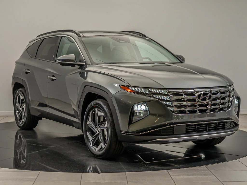 Used 2024 Amazon Gray Hyundai Limited image 12