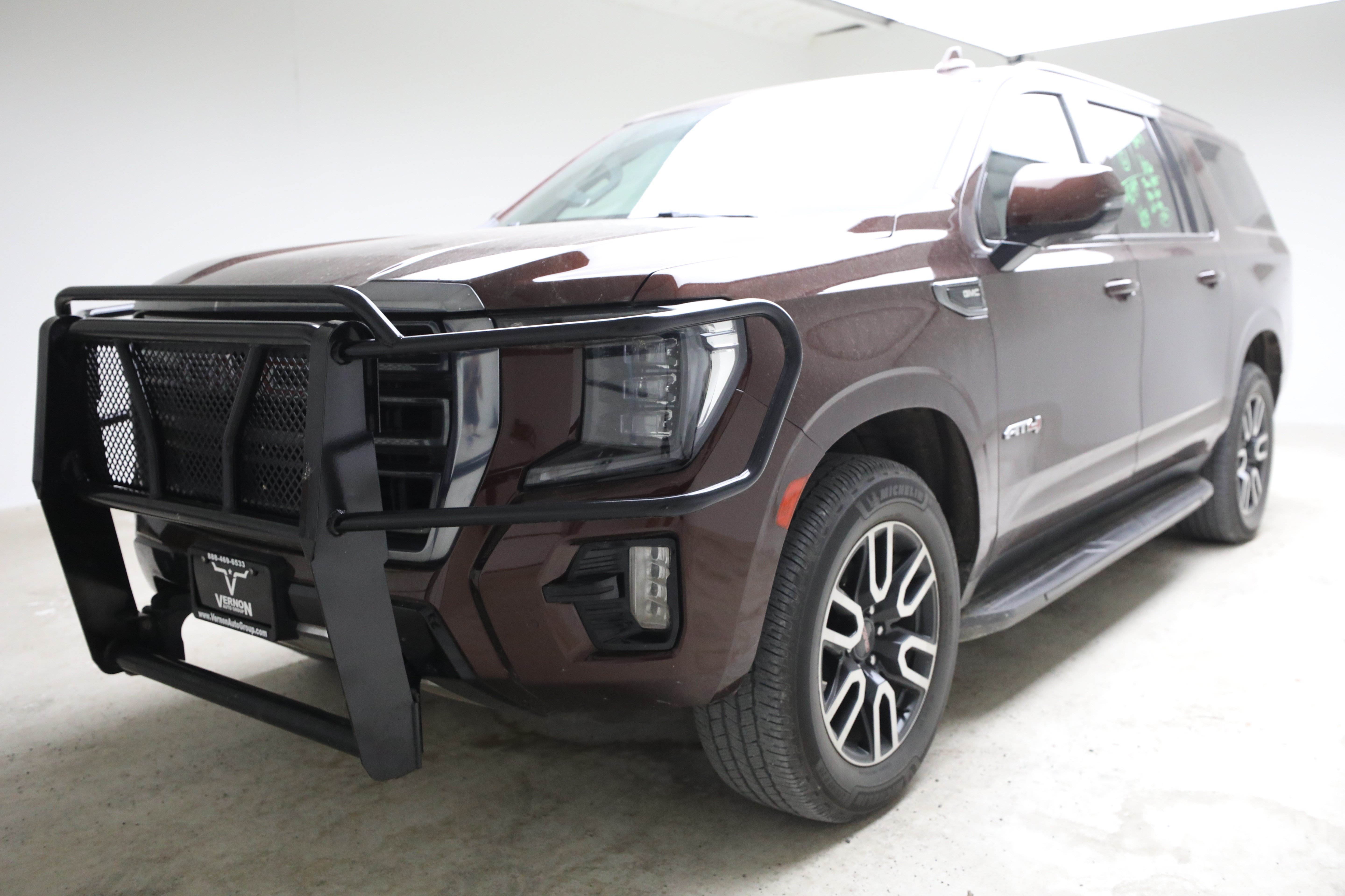 2022 GMC Yukon 4WD AT4's photo