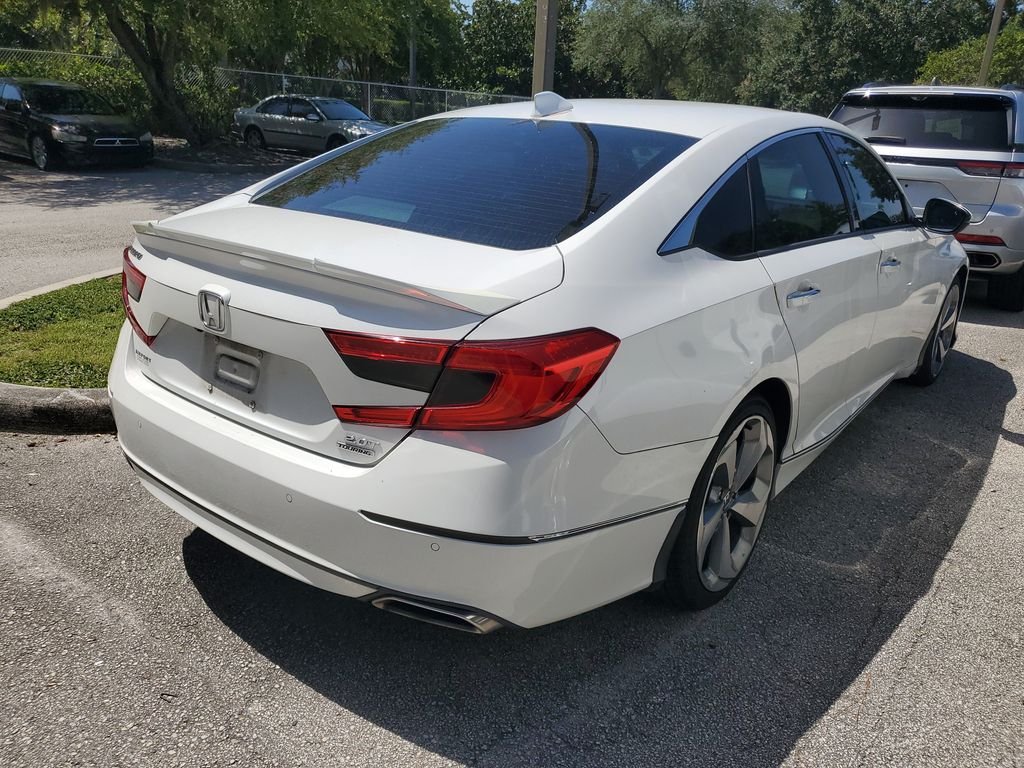 Used 2019 White Honda Touring 2.0T image 4
