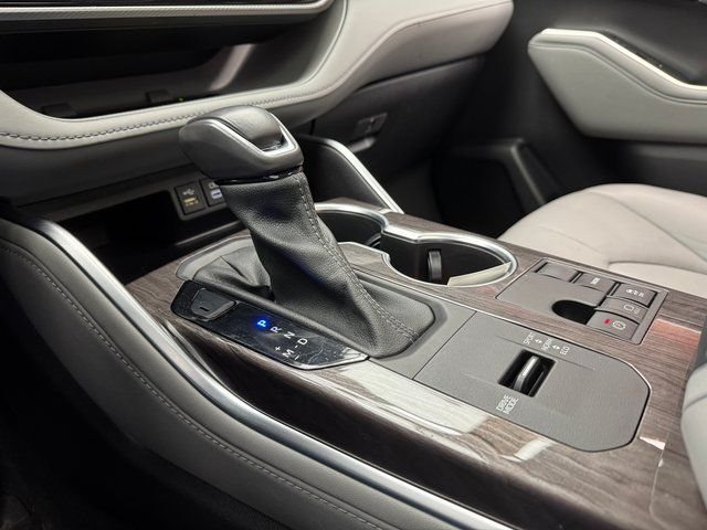 2023 Toyota Highlander Platinum - Photo 16