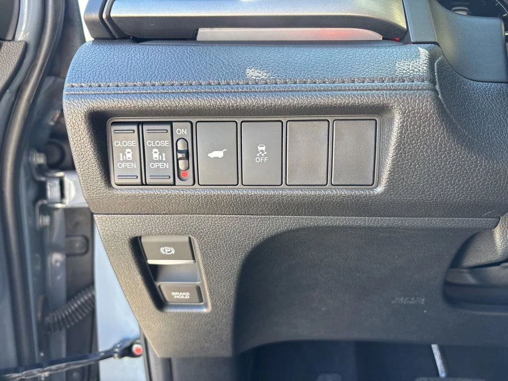 Used 2025 Gray Honda Sport-L image 11