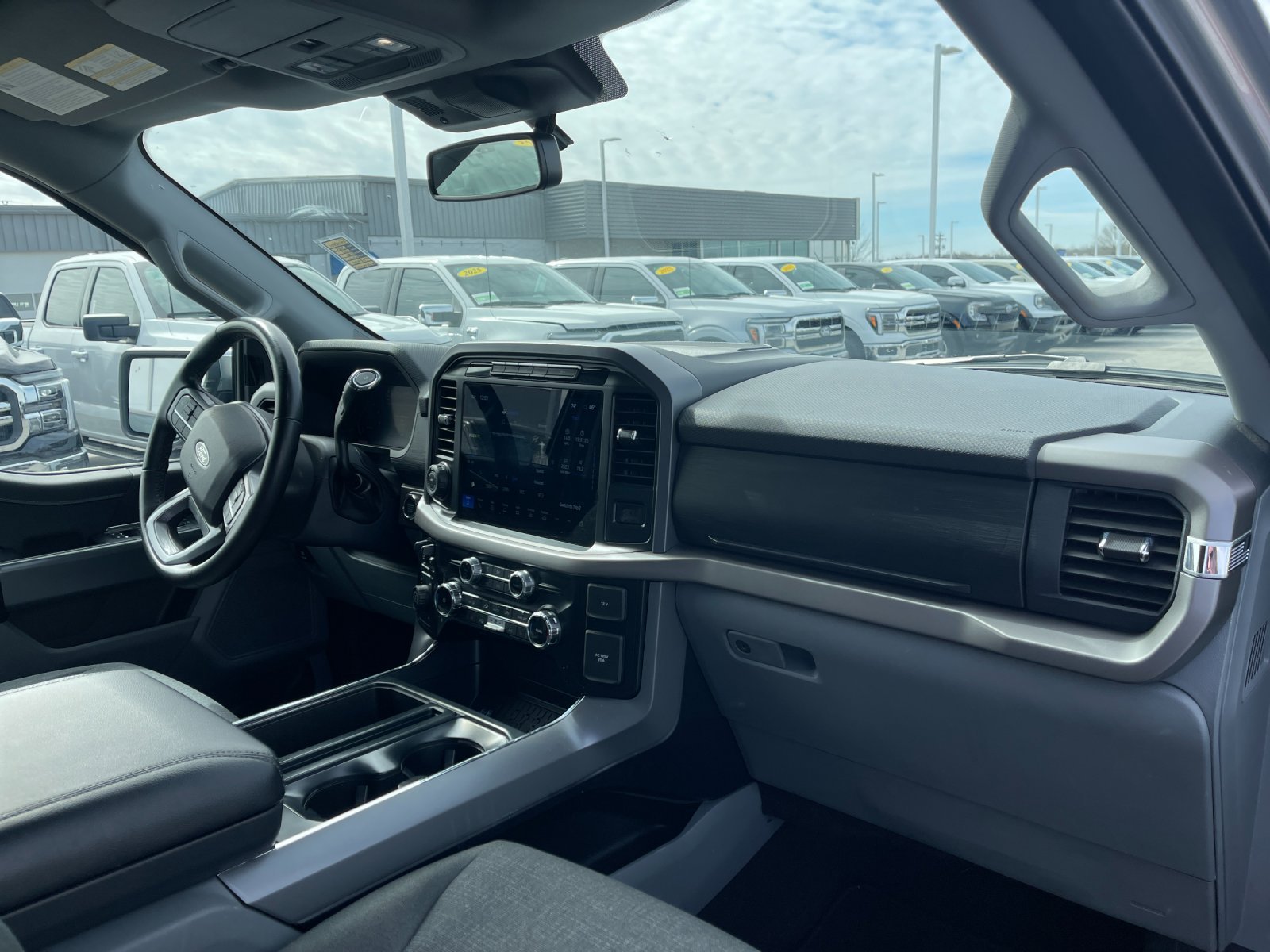 Used 2024 Silver Metallic Ford XLT image 17