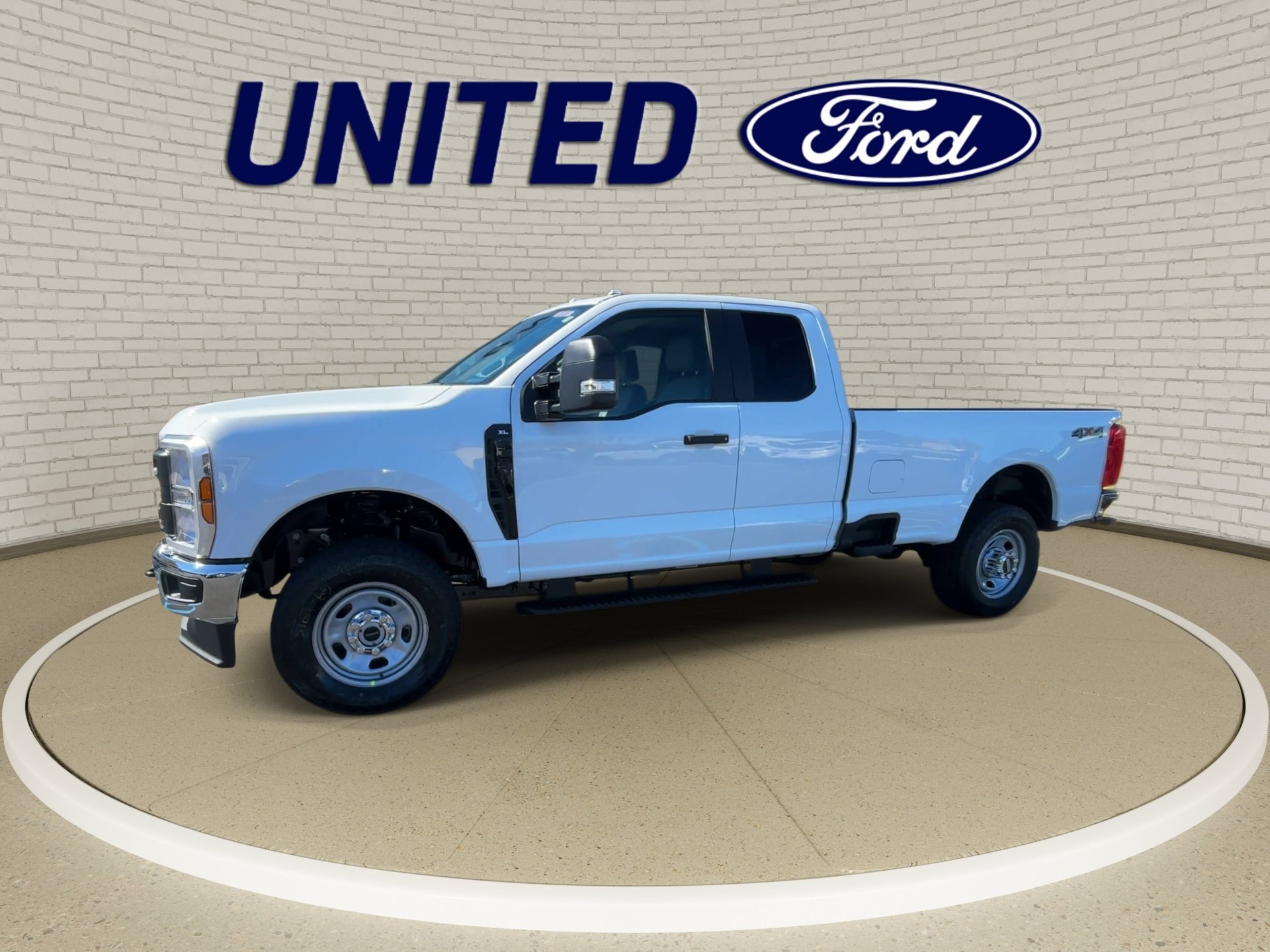 New 2027 Oxford White Ford F-350® XL image 5