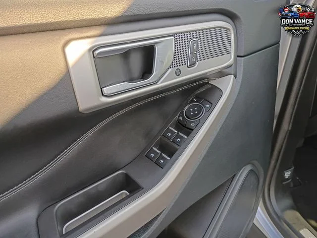 Used 2024 Silver Ford Limited image 11