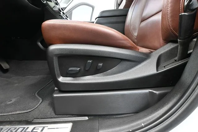 Used 2019 Beige Chevrolet Premier image 26