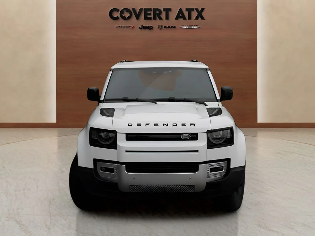 Used 2025 White Land Rover S image 8