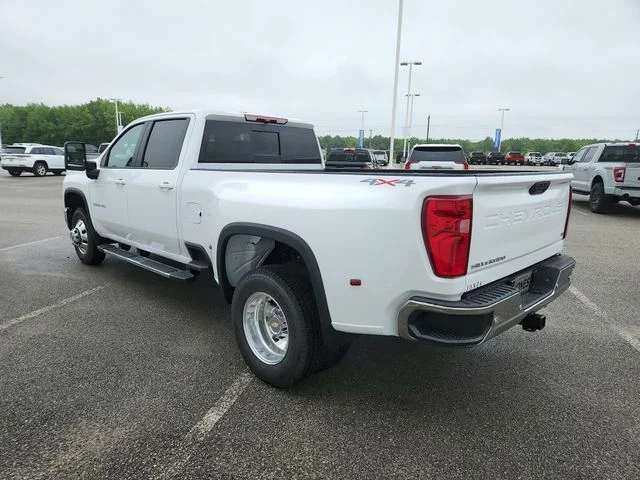 New 2026 White Chevrolet LT image 5