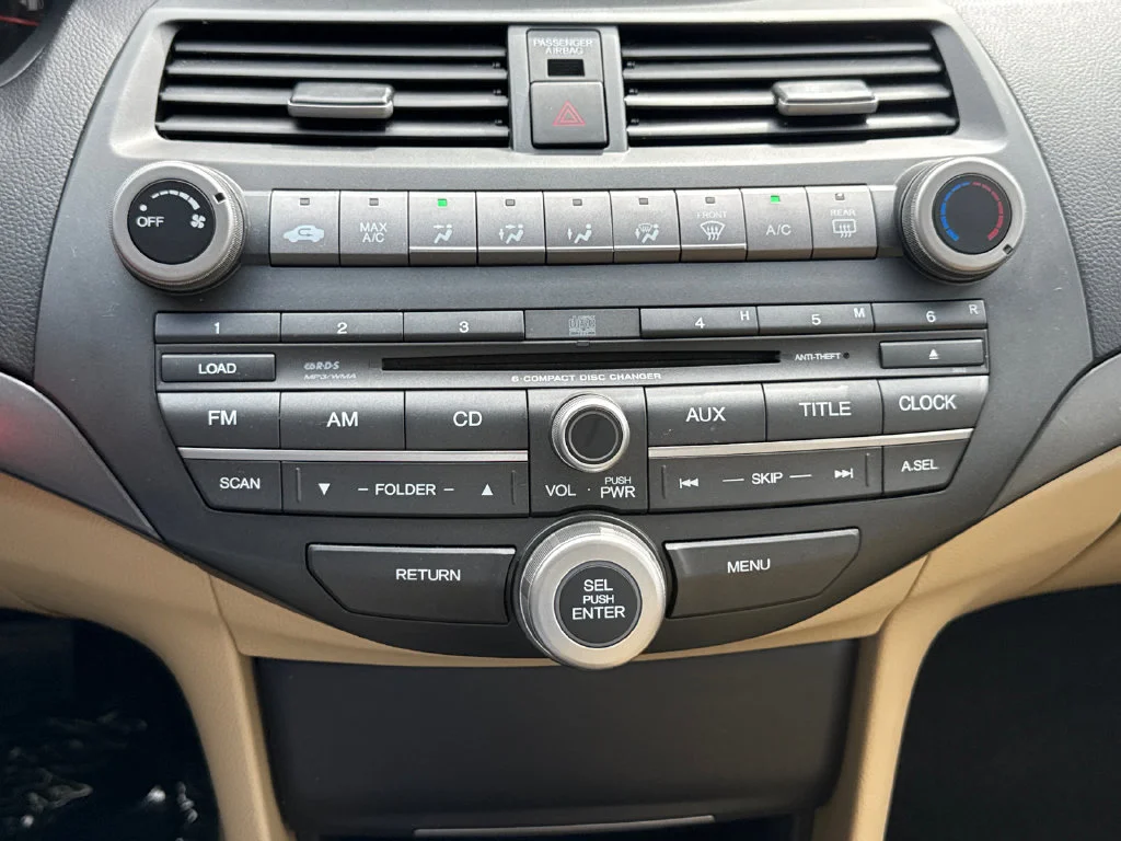 Used 2011 Taffeta White Honda LX-S image 24