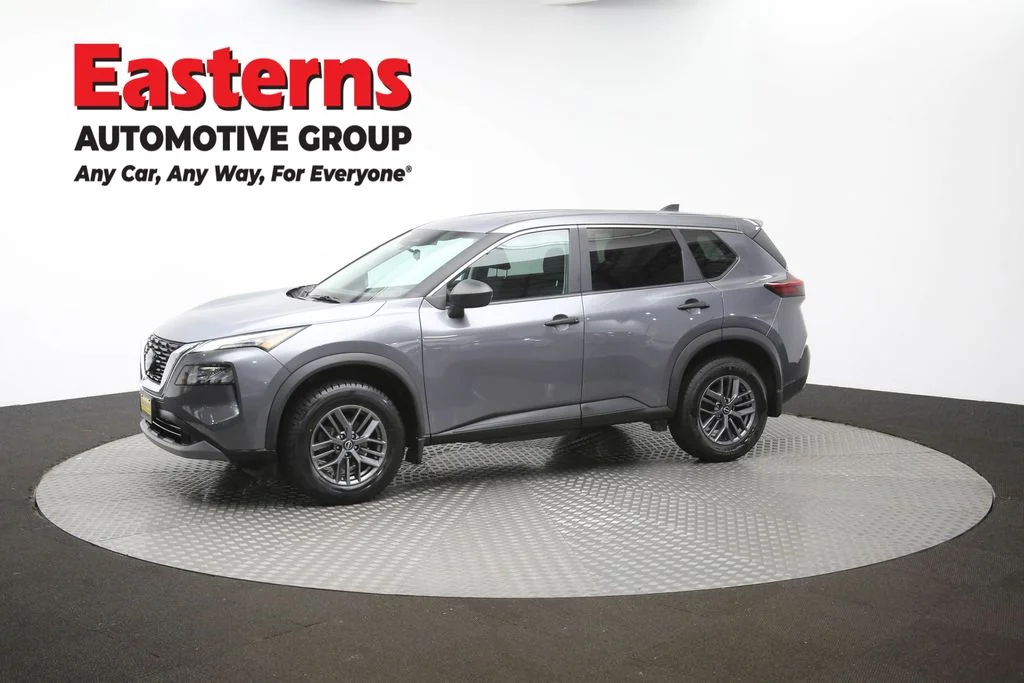 Used 2023 Gray Nissan S image 57