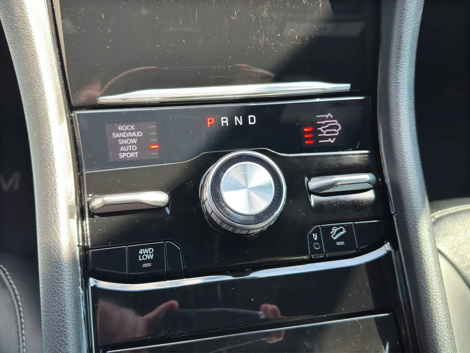 2024 Jeep Grand Cherokee Overland - Photo 19