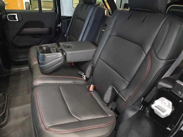 New 2026 Black Clear-Coat Exterior Paint Jeep Moab 392 image 41