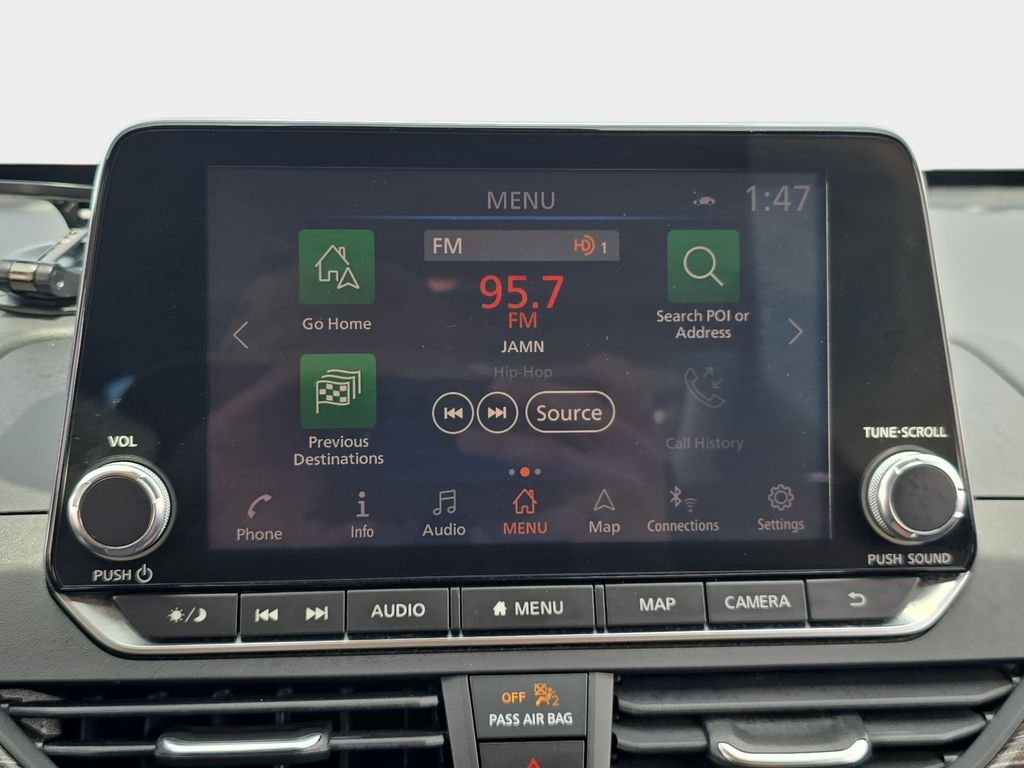 Used 2020 Blue Nissan 2.5 SL image 23
