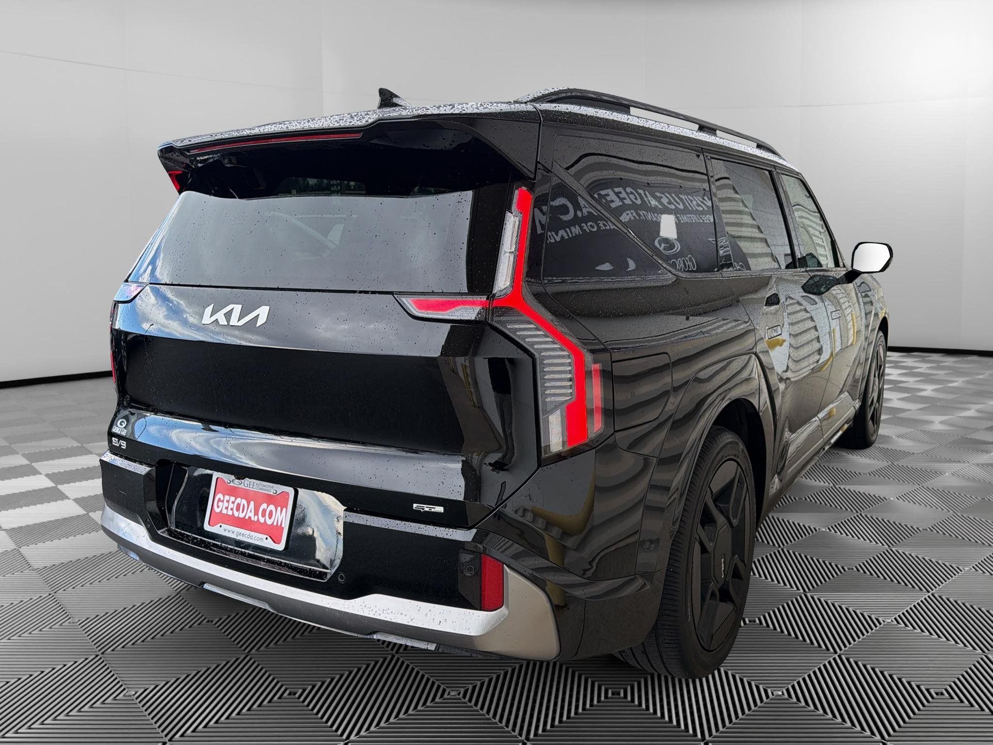 Certified Used 2024 Aurora Black Pearl Kia GT-Line image 5