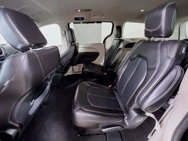 2024 Chrysler Pacifica Touring L - Photo 23