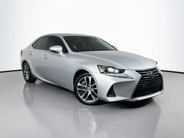 2018 Lexus IS IS 300 RWD photo