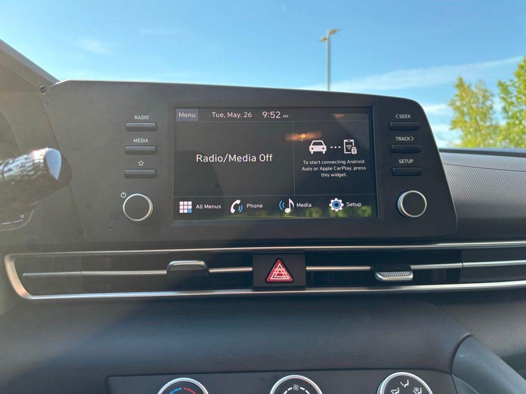 New 2026 Gray Hyundai SE image 16