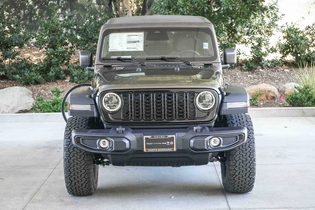 New 2026 Granite Crystal Metallic Clear-Coat Exterior Paint Jeep Willys image 2