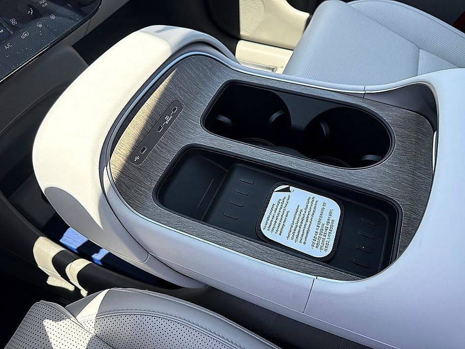 New 2026 Creamy White Pearl Hyundai SEL AWD image 12