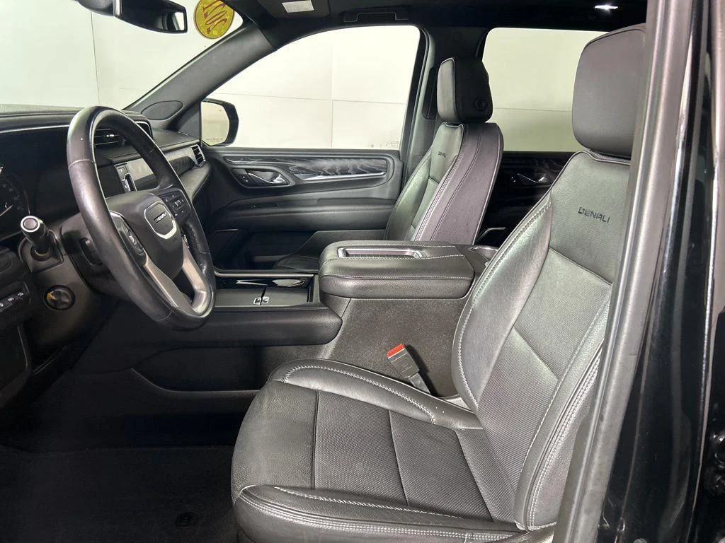 Used 2021 Onyx Black GMC Denali image 7
