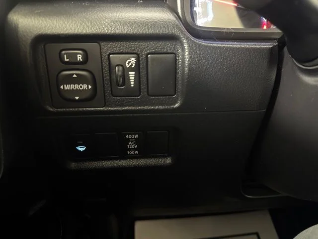 Used 2014 Black Toyota SR5 image 20