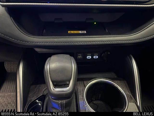 Used 2024  Toyota Platinum image 17