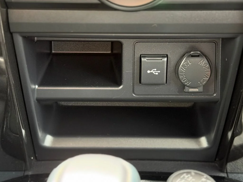 Used 2020 Gray Toyota Venture image 21