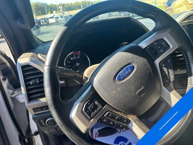 Used 2022 White Ford Lariat image 9