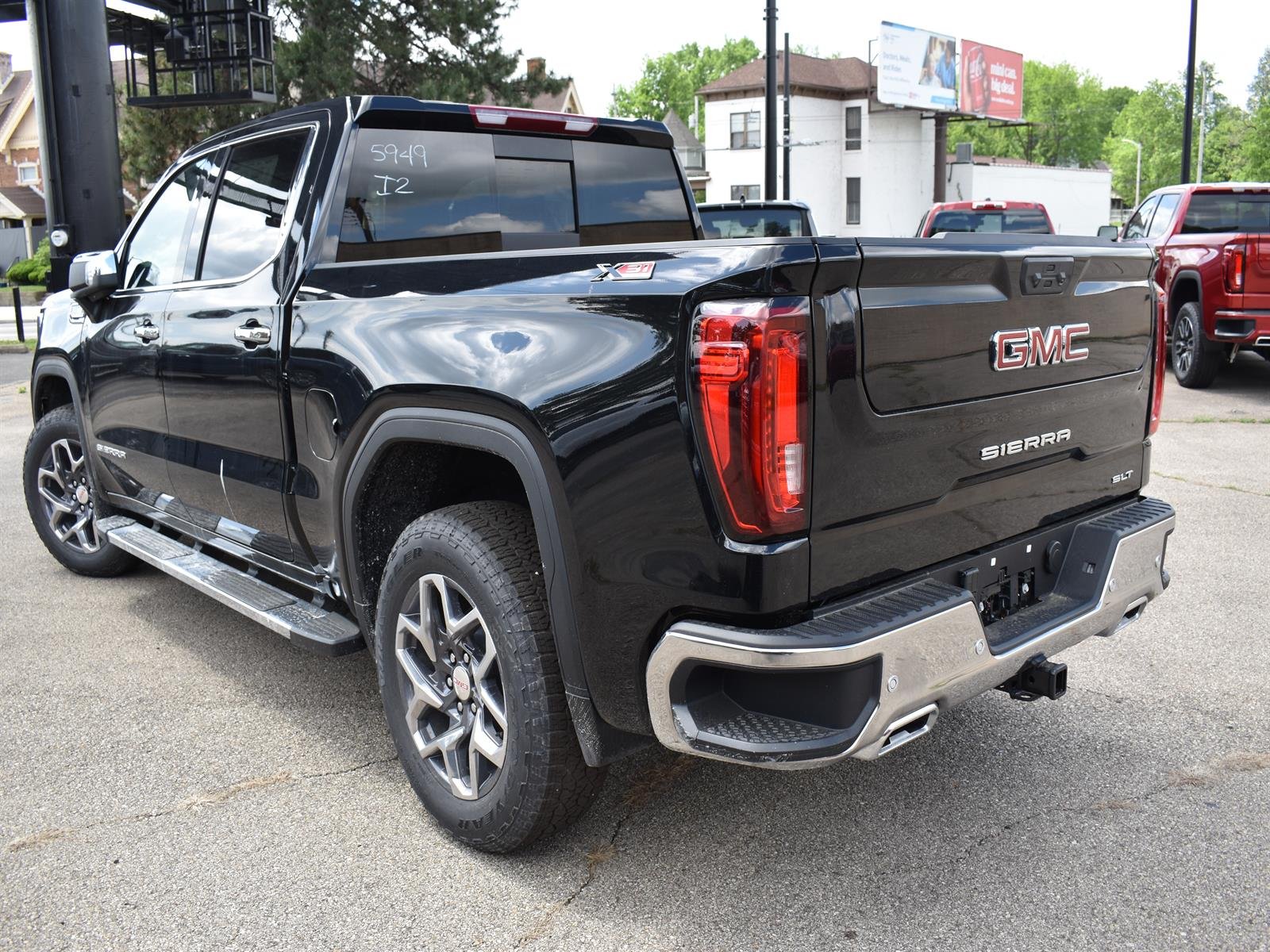 2026 GMC Sierra 1500 SLT - Photo 11