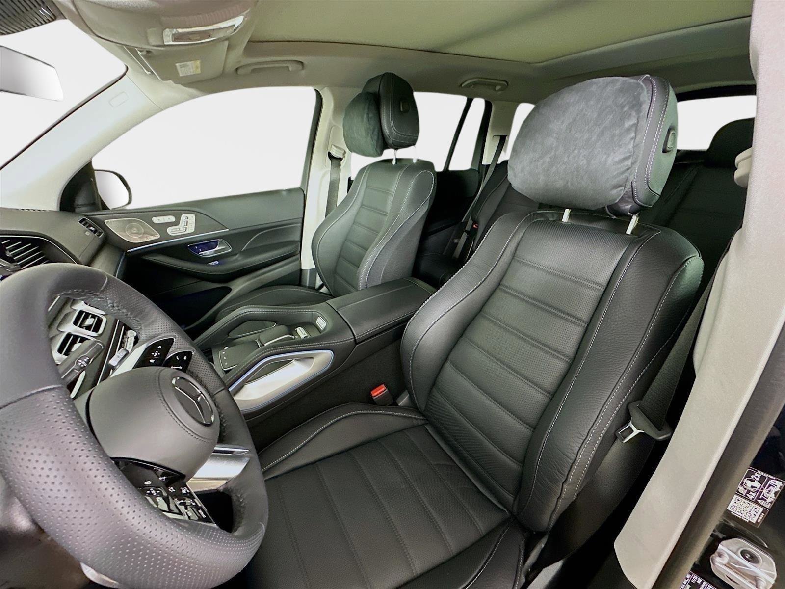 Used 2026  Mercedes-Benz GLS 450 image 27