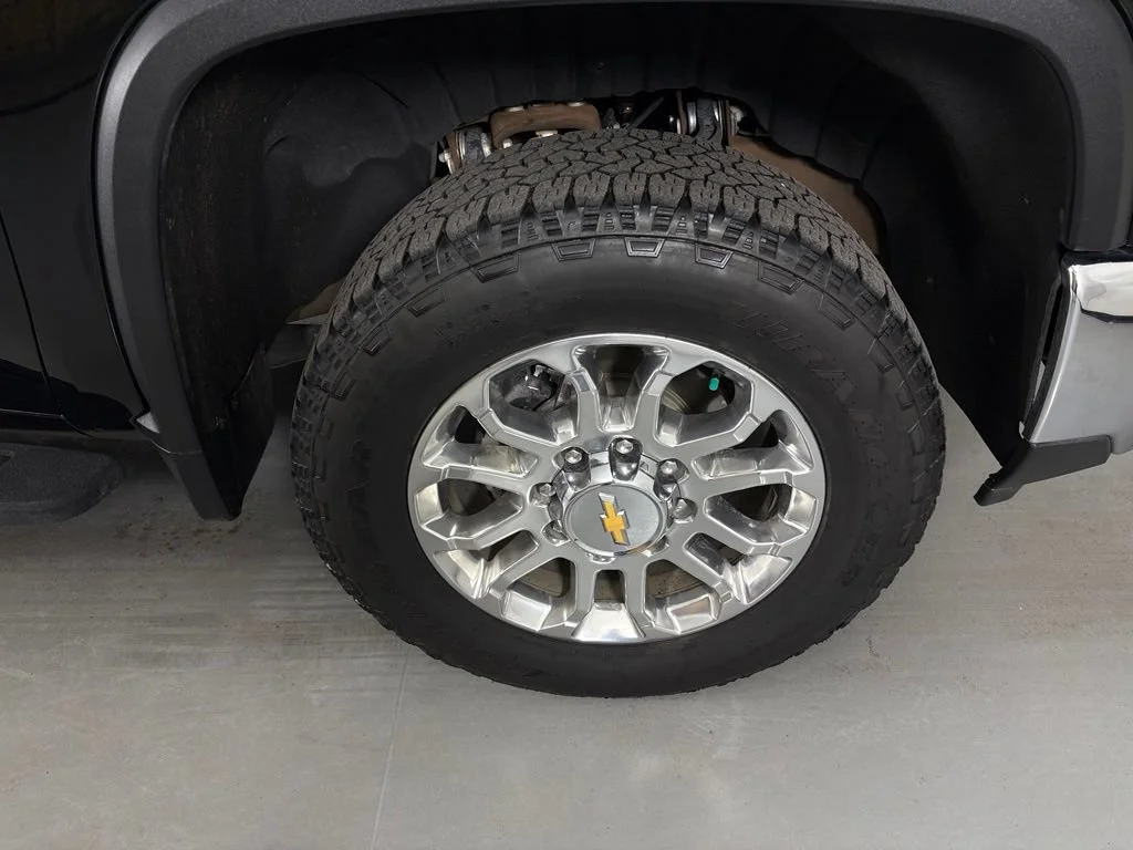 Used 2025 Black Chevrolet LTZ image 12