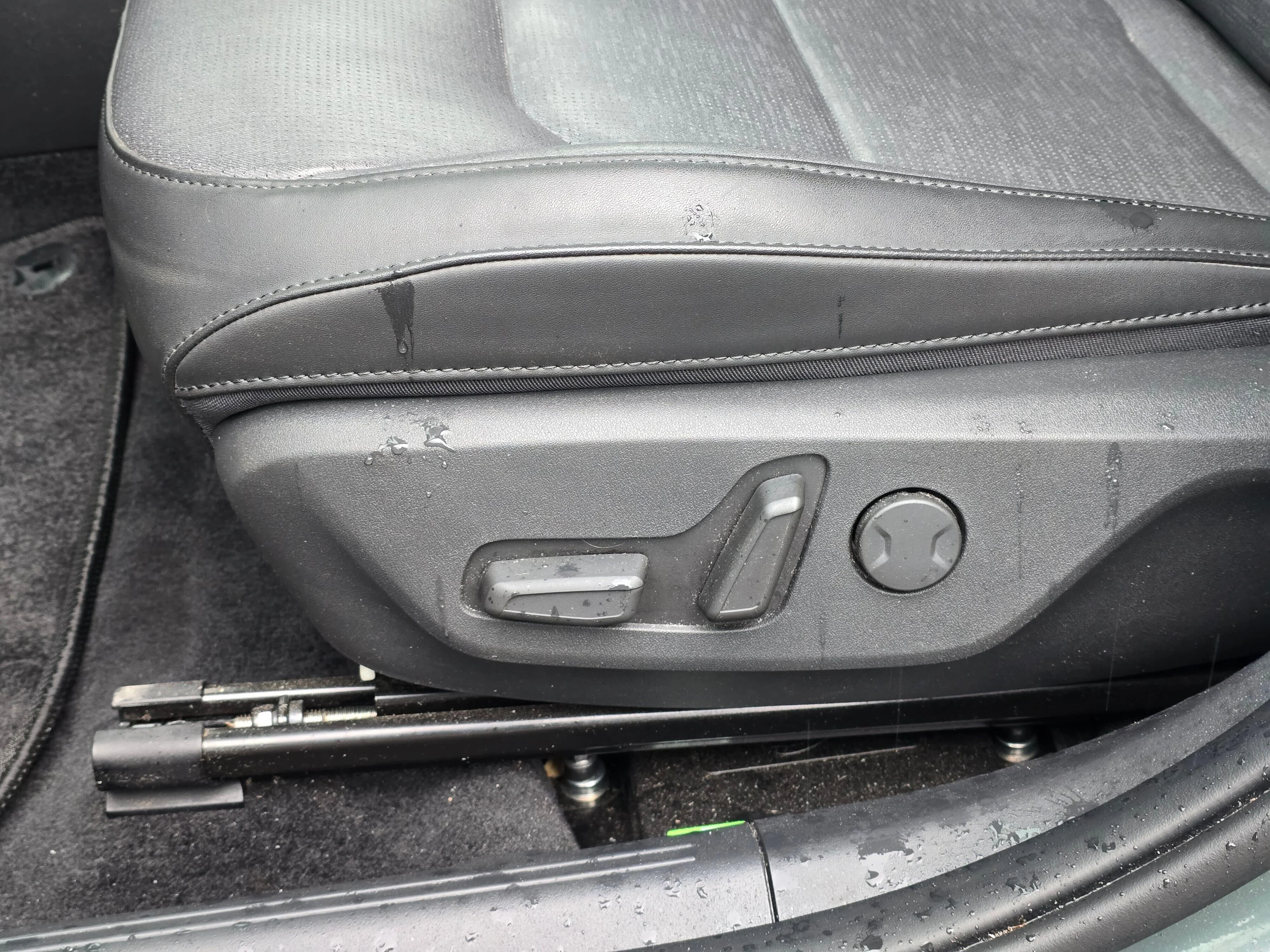 Certified Used 2023 Green Kia Wave image 14