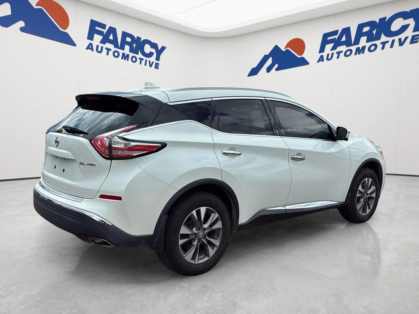 Used 2017 Pearl White Nissan SL image 15