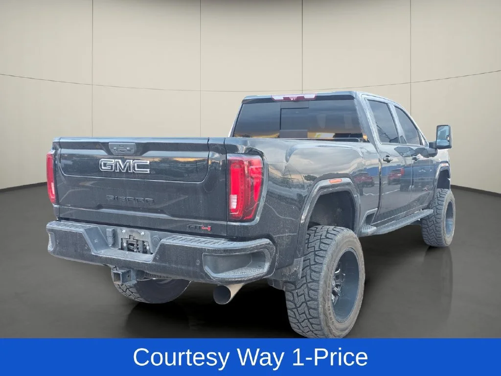 Used 2022 ONYX BLACK GMC AT4 image 9