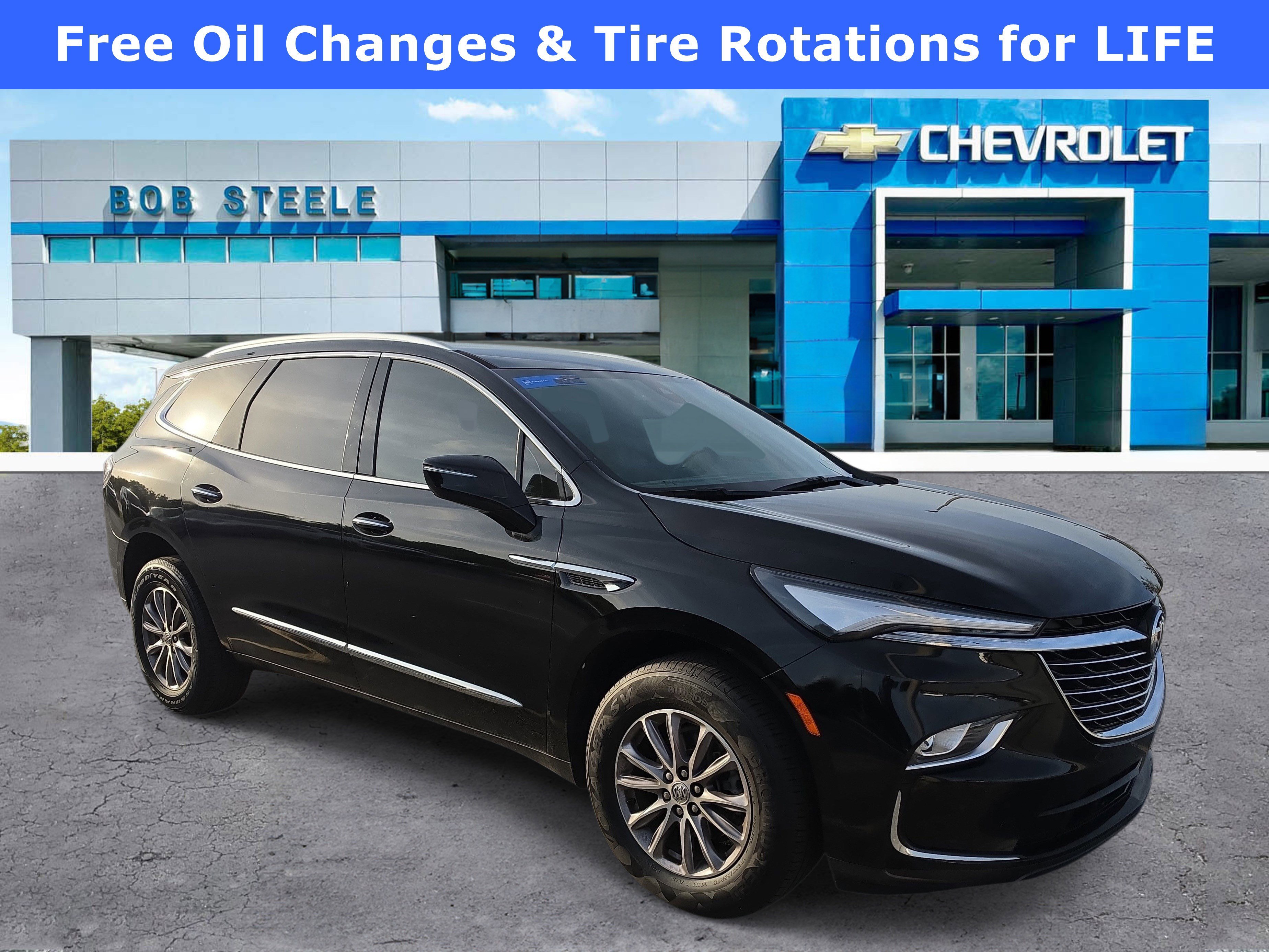 2023 Buick Enclave Essence's photo
