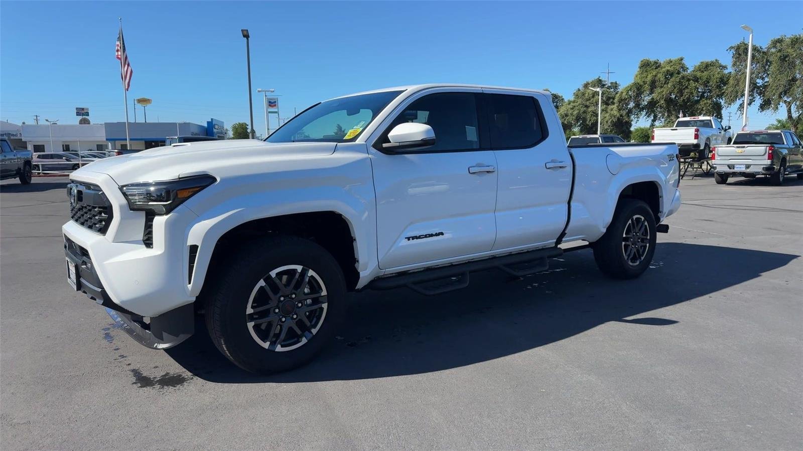 2024 Toyota Tacoma TRD Sport - Photo 7