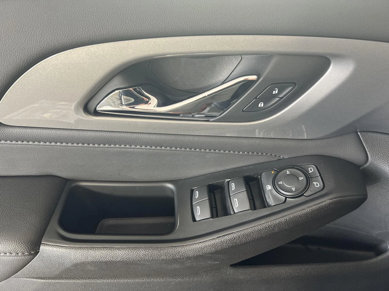 Used 2023 Black Metallic Chevrolet LT image 7