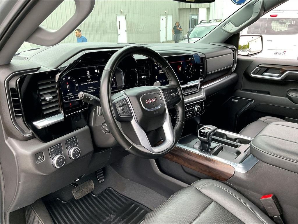 Used 2023 Silver GMC SLT image 8