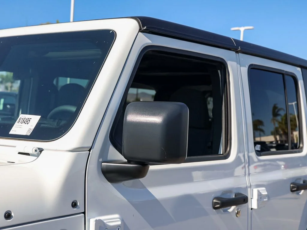 New 2026 Bright White Clear-Coat Exterior Paint Jeep Sport S image 11