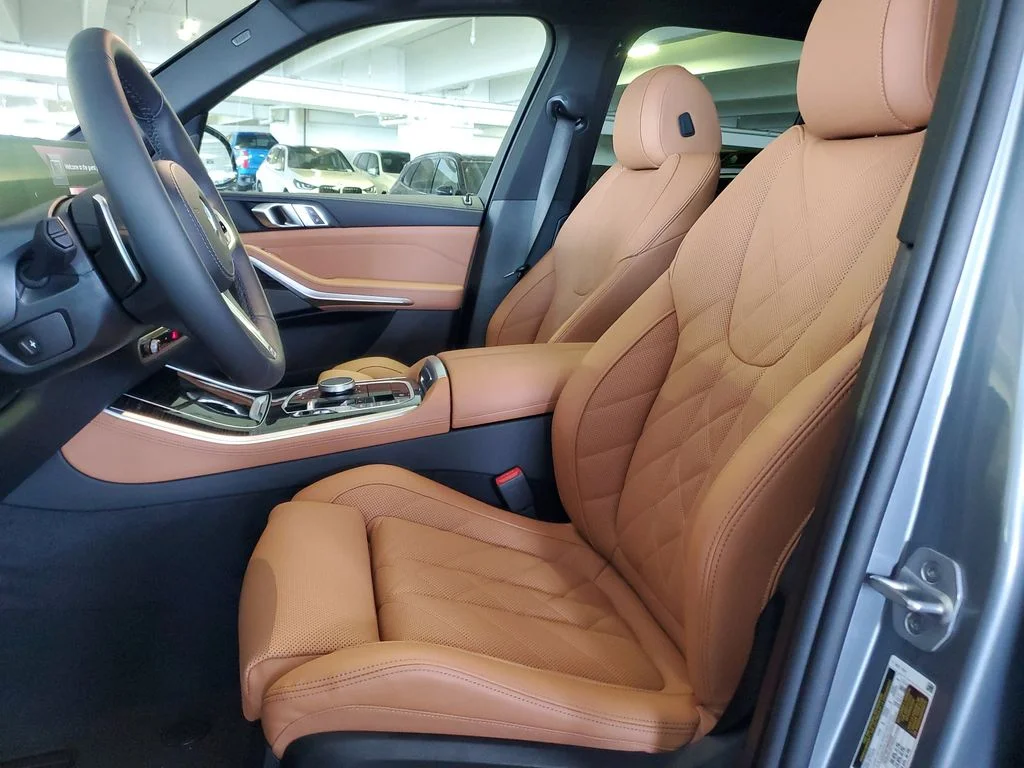 New 2026 Gray BMW sDrive40i image 16