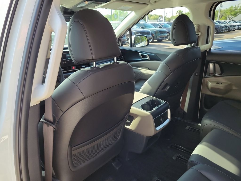 New 2026 White Kia LXS image 16
