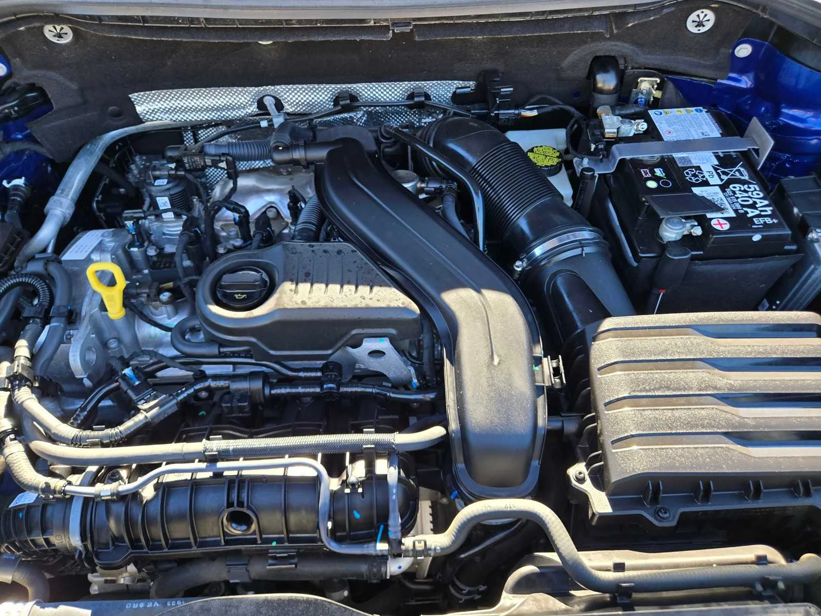 Used 2024  Volkswagen S image 28