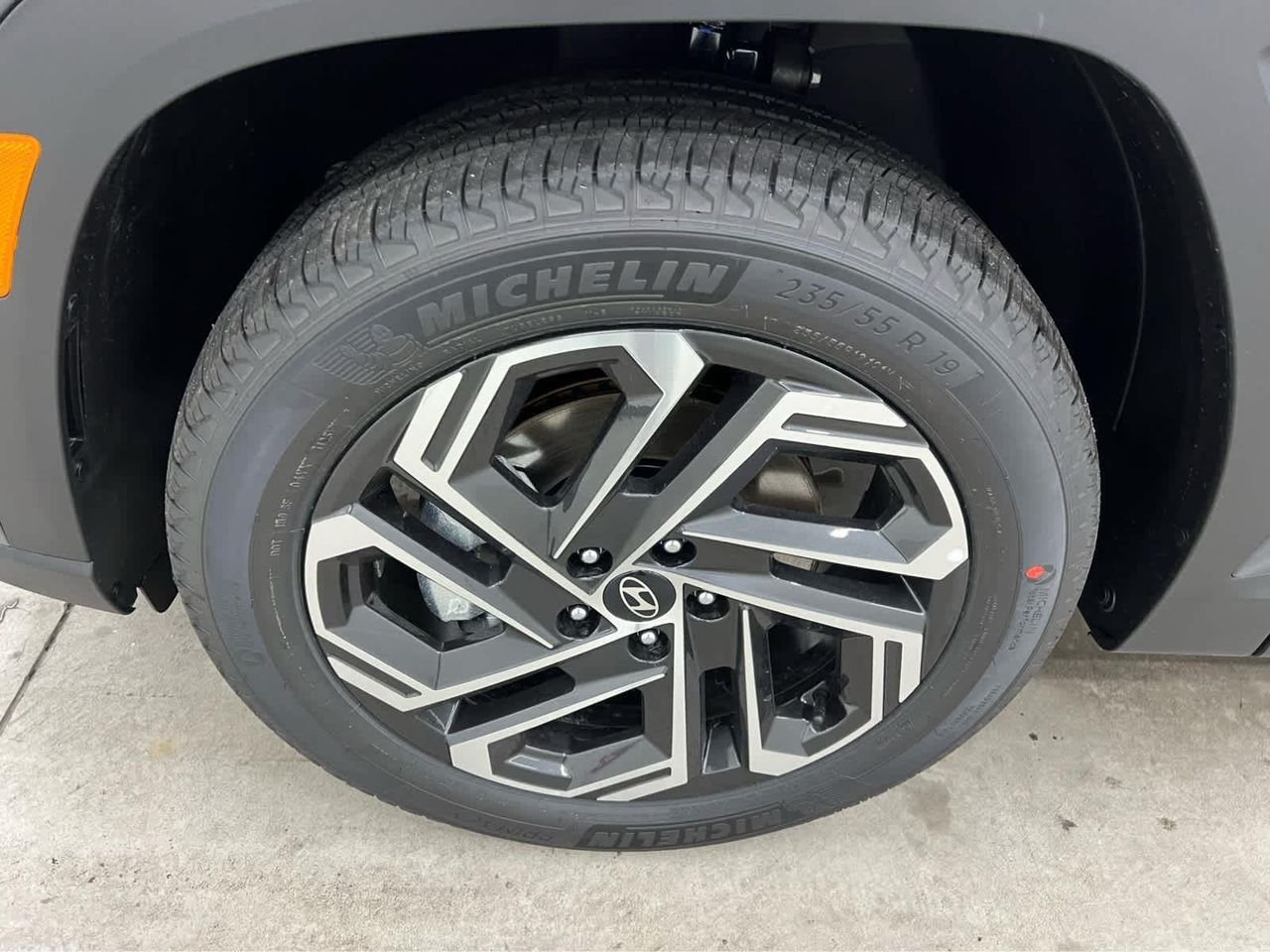 New 2026 Ecotronic Gray Matte Hyundai Limited AWD image 7