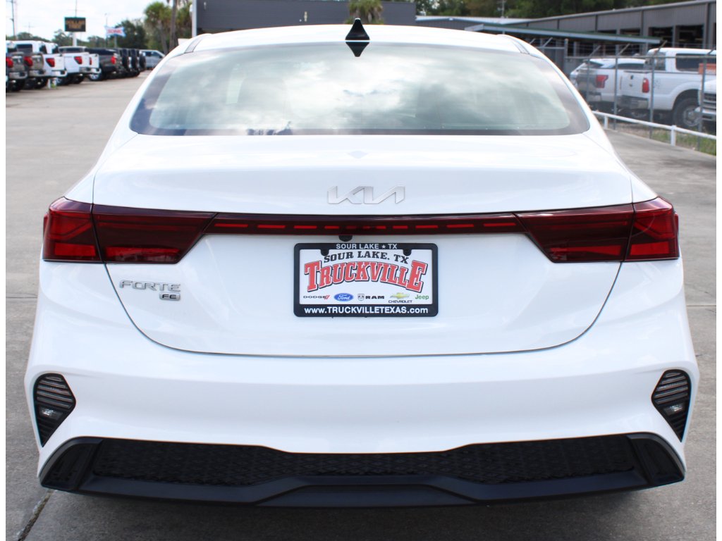 Used 2023 Clear White Kia LX image 12